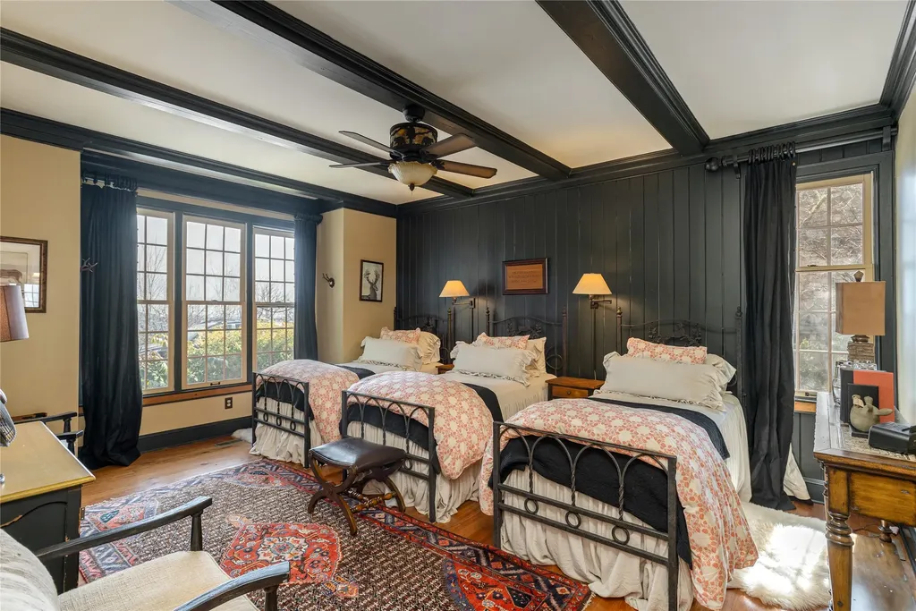 176 Round Top Mountain Crest Road Sapphire NC 28774