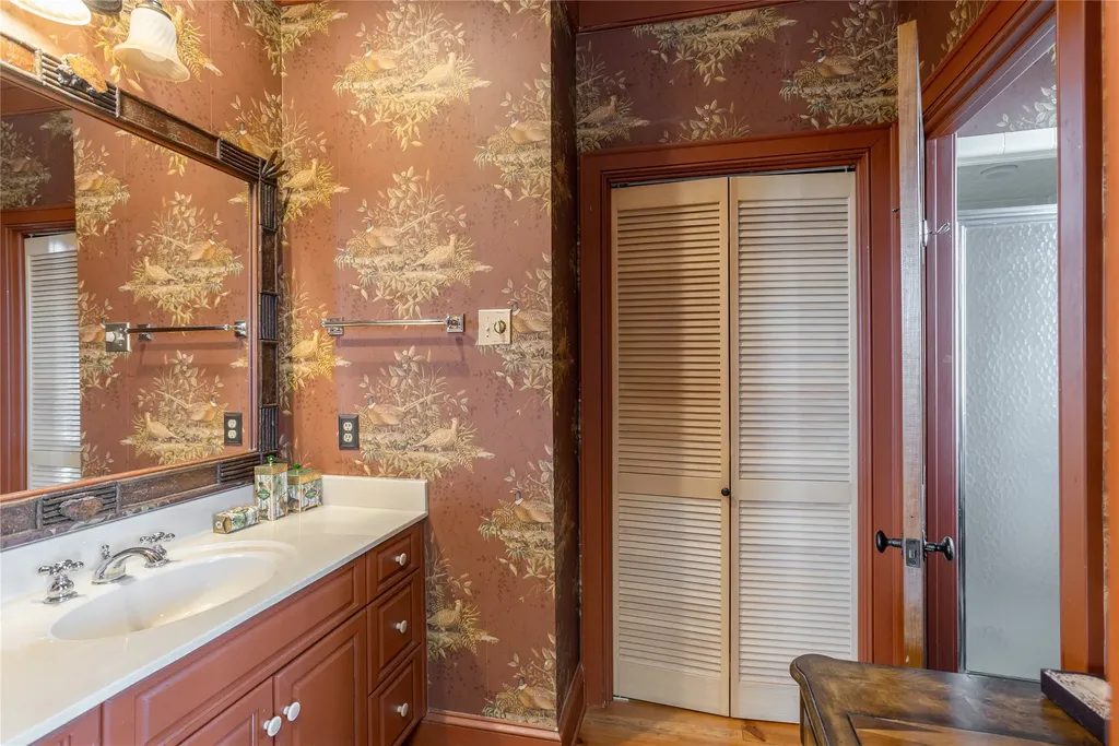 176 Round Top Mountain Crest Road Sapphire NC 28774