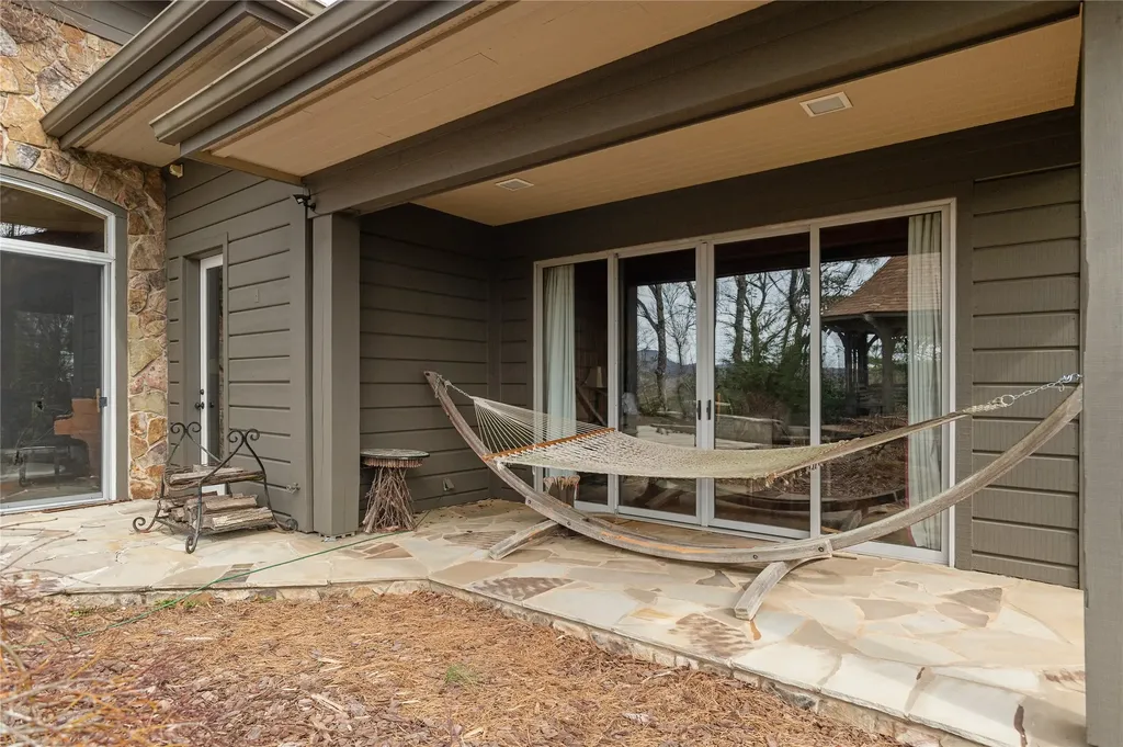 176 Round Top Mountain Crest Road Sapphire NC 28774