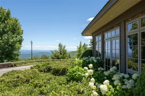 176 Round Top Mountain Crest Road Sapphire NC 28774