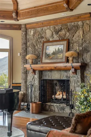 176 Round Top Mountain Crest Road Sapphire NC 28774