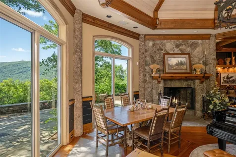 176 Round Top Mountain Crest Road Sapphire NC 28774