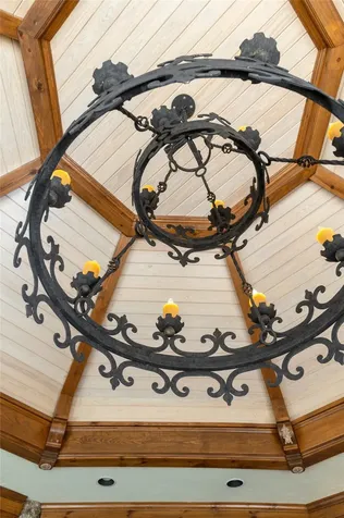 176 Round Top Mountain Crest Road Sapphire NC 28774