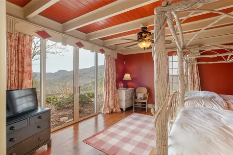 176 Round Top Mountain Crest Road Sapphire NC 28774