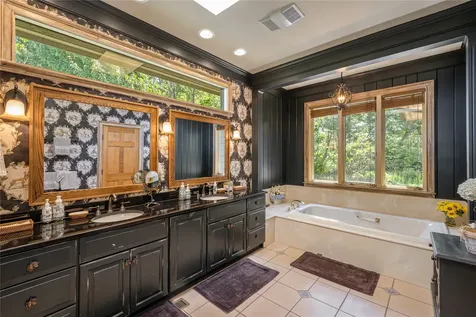 176 Round Top Mountain Crest Road Sapphire NC 28774