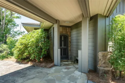 176 Round Top Mountain Crest Road Sapphire NC 28774