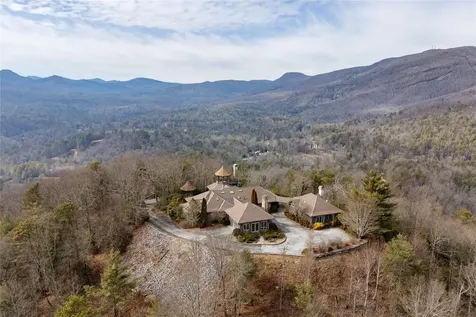 176 Round Top Mountain Crest Road Sapphire NC 28774