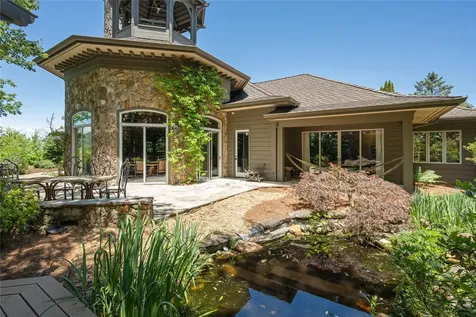 176 Round Top Mountain Crest Road Sapphire NC 28774
