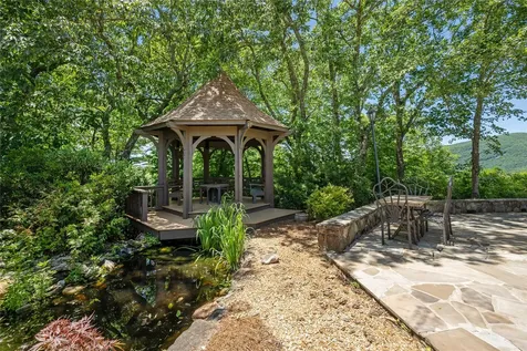 176 Round Top Mountain Crest Road Sapphire NC 28774