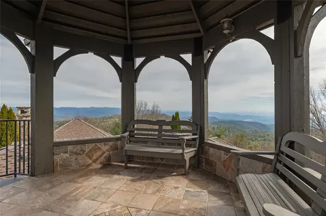 176 Round Top Mountain Crest Road Sapphire NC 28774