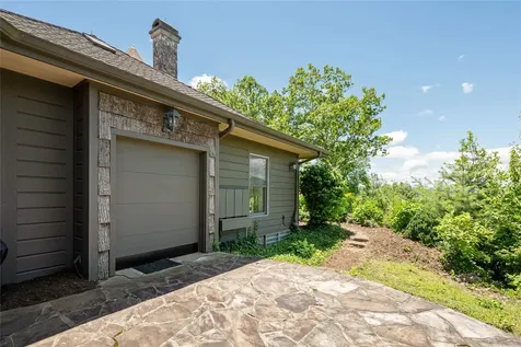 176 Round Top Mountain Crest Road Sapphire NC 28774