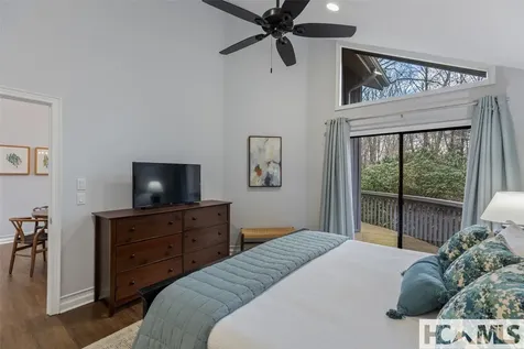 19-A Whiteside Mountain Road Highlands NC 28741