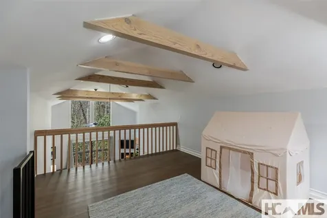 19-A Whiteside Mountain Road Highlands NC 28741