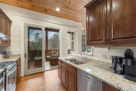 42 Hemlock Ridge Highlands NC 28741