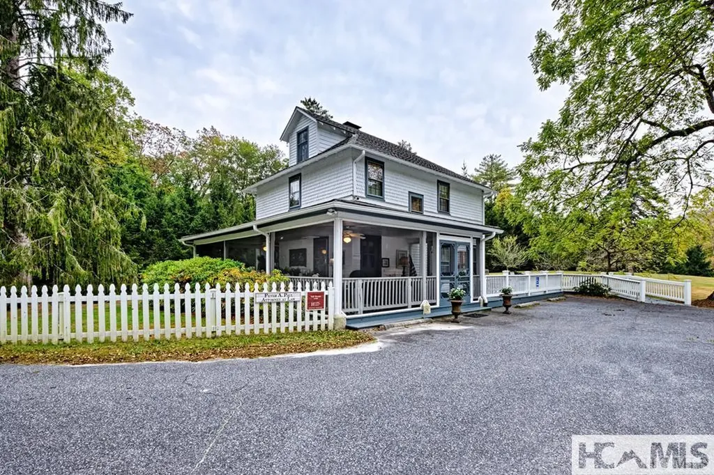 872 W Us 64 W Cashiers NC 28717