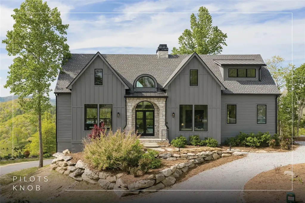 11 Milkweed Trail Glenville NC 28736