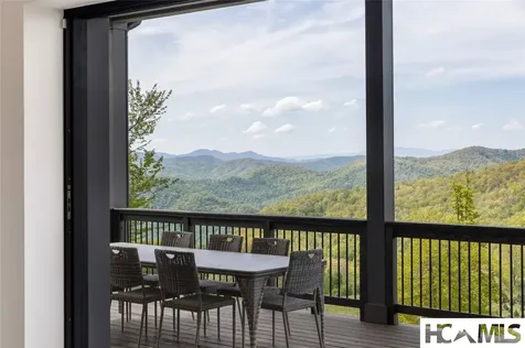 11 Milkweed Trail Glenville NC 28736