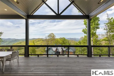 11 Milkweed Trail Glenville NC 28736