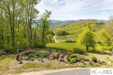 11 Milkweed Trail Glenville NC 28736