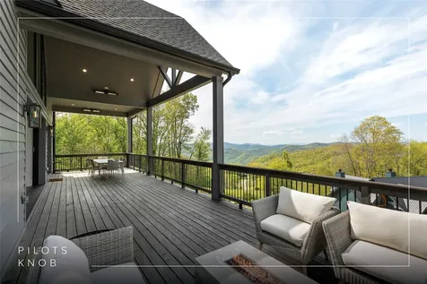 11 Milkweed Trail Glenville NC 28736