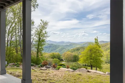 11 Milkweed Trail Glenville NC 28736