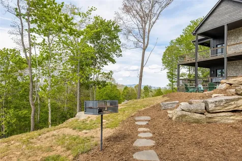 11 Milkweed Trail Glenville NC 28736