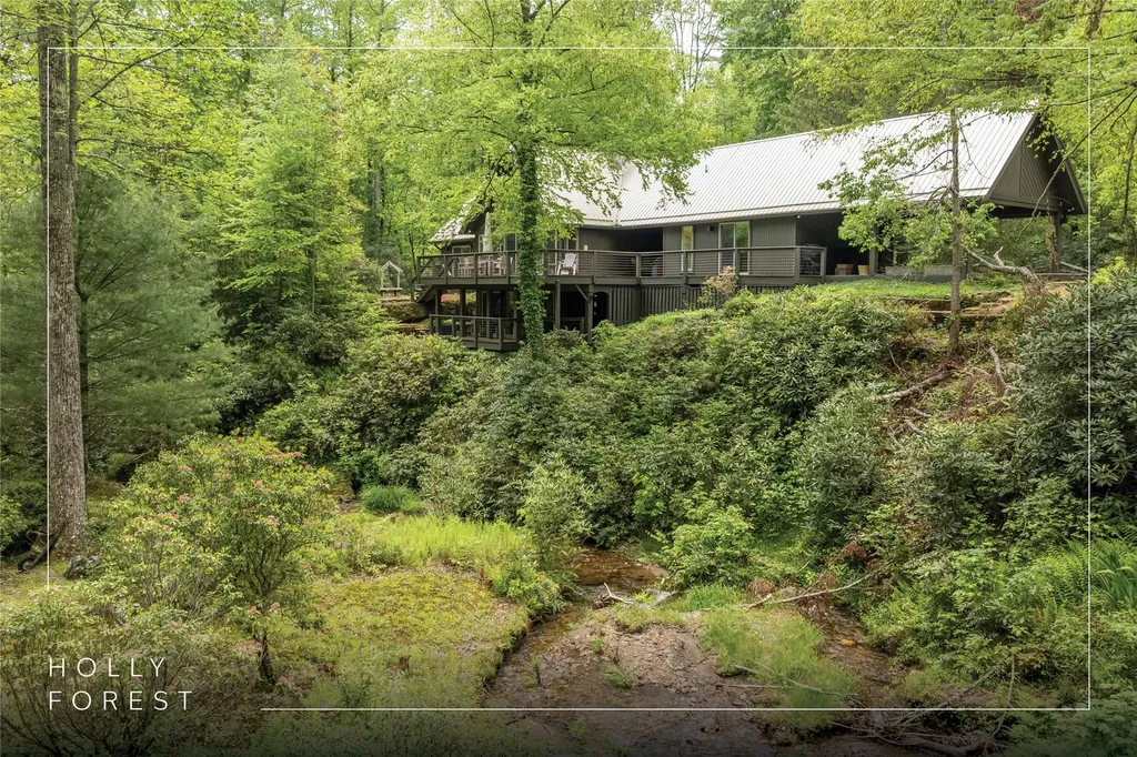 2057 Black Oak Drive Sapphire NC 28774