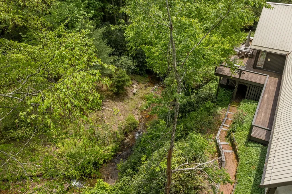 2057 Black Oak Drive Sapphire NC 28774