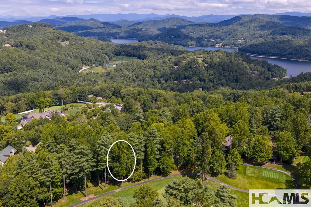 112 First Tee Trail Cashiers NC 28717
