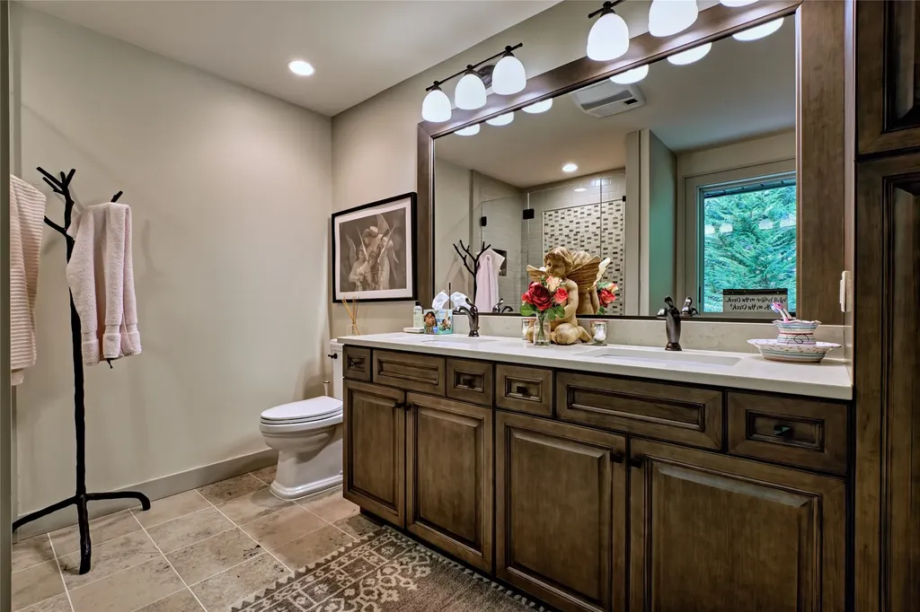 330 Western Rhodes Drive Highlands NC 28741