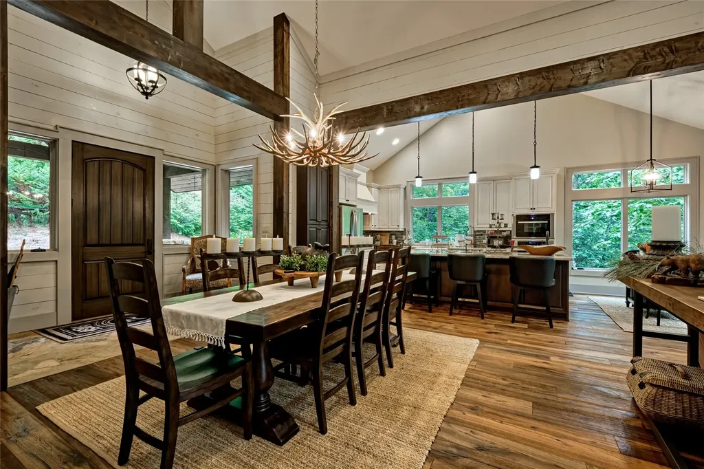 330 Western Rhodes Drive Highlands NC 28741