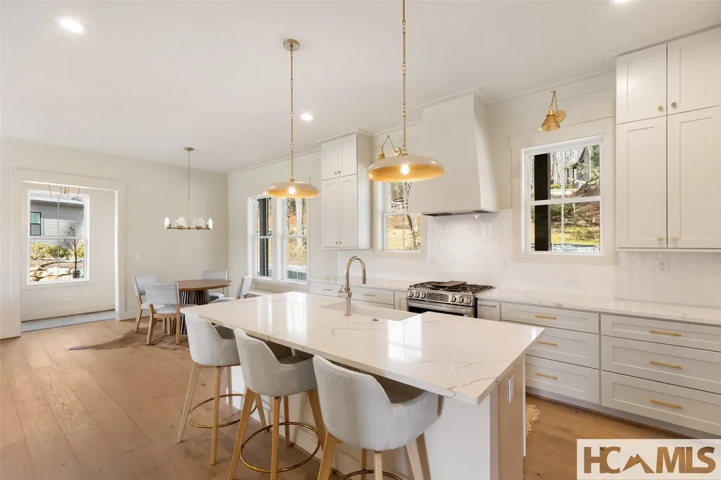 111 Laurel Meadow Way Cashiers NC 28717