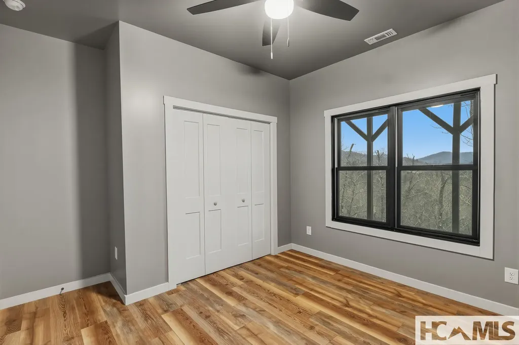 960 Woods Mountain Trail Cullowhee NC 28723