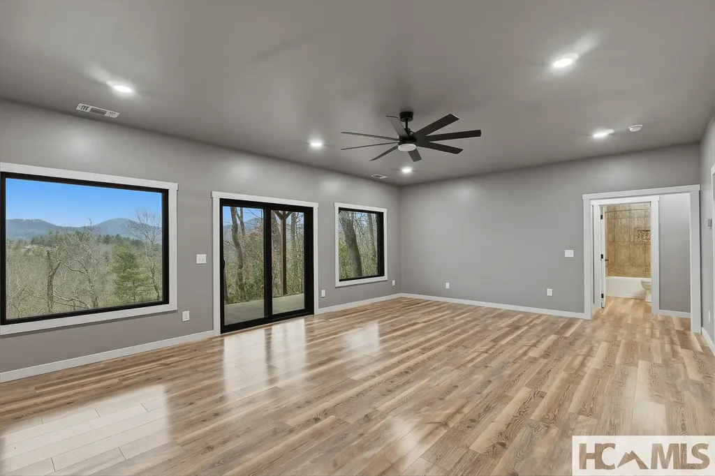 960 Woods Mountain Trail Cullowhee NC 28723