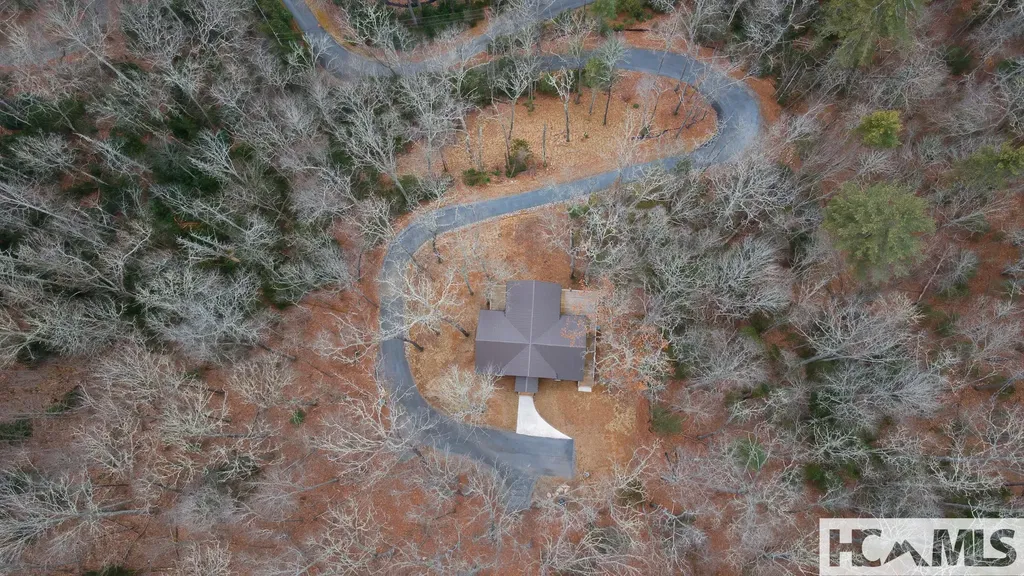 960 Woods Mountain Trail Cullowhee NC 28723