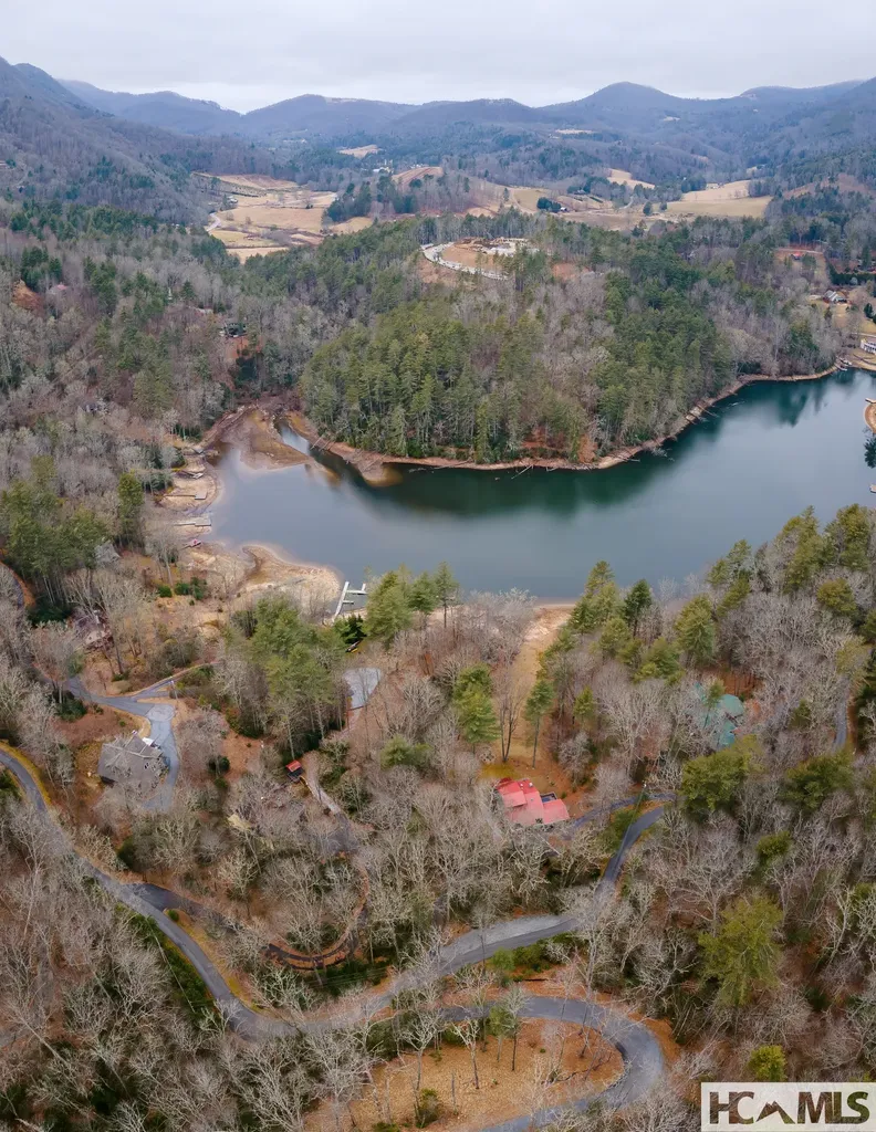 960 Woods Mountain Trail Cullowhee NC 28723