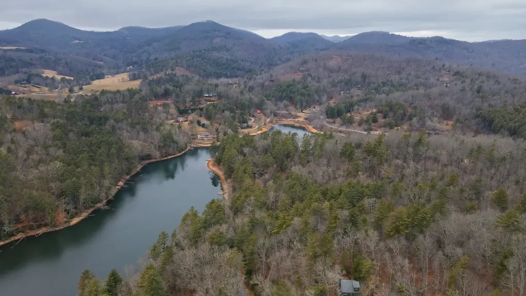 960 Woods Mountain Trail Cullowhee NC 28723