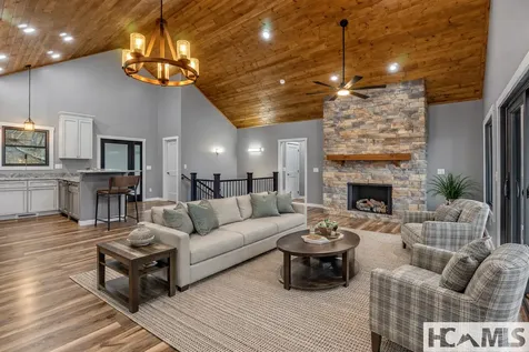 960 Woods Mountain Trail Cullowhee NC 28723