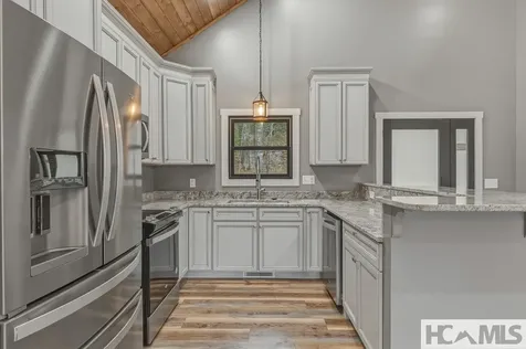 960 Woods Mountain Trail Cullowhee NC 28723