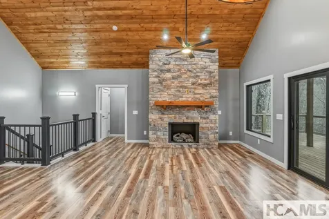 960 Woods Mountain Trail Cullowhee NC 28723