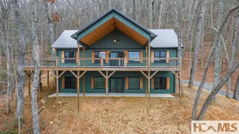 960 Woods Mountain Trail Cullowhee NC 28723