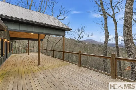 960 Woods Mountain Trail Cullowhee NC 28723