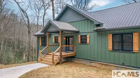 960 Woods Mountain Trail Cullowhee NC 28723