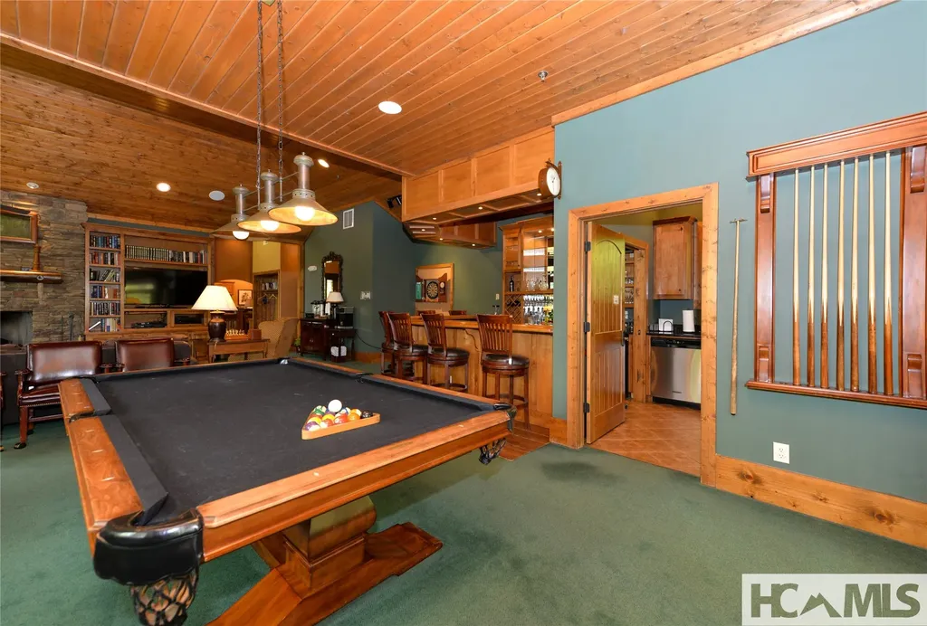 146 Scotch Highlands Loop Sapphire NC 28774