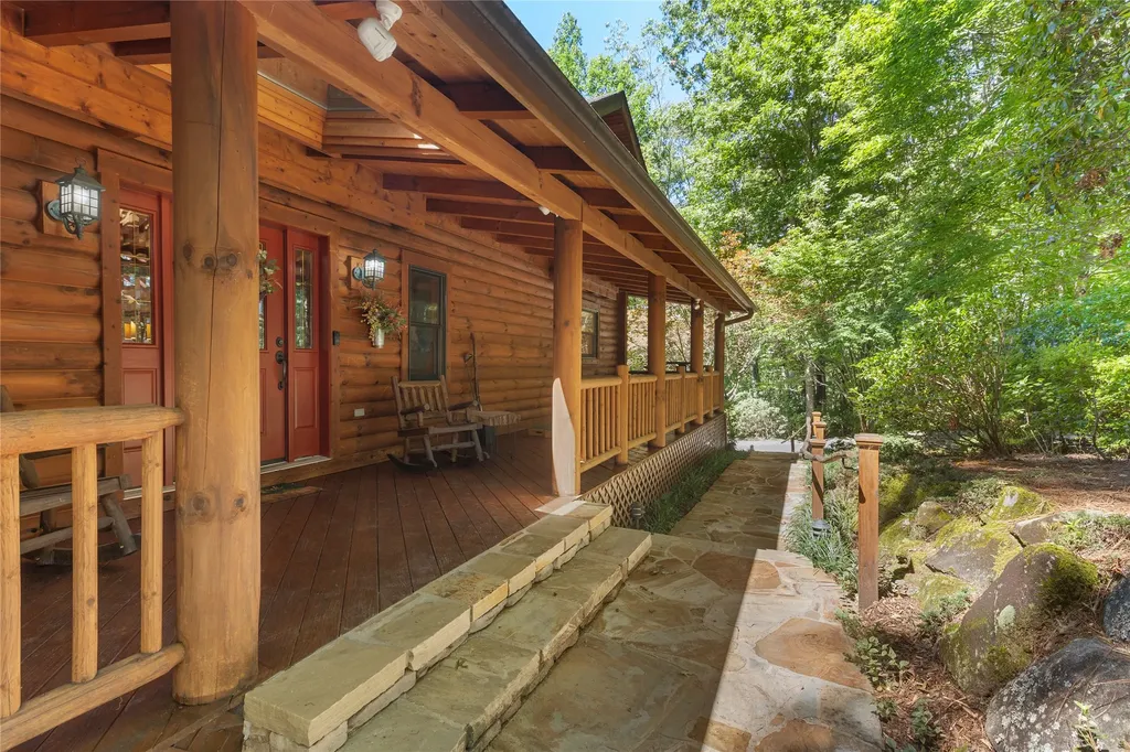 92 Rocky Ridge Road Sapphire NC 28774