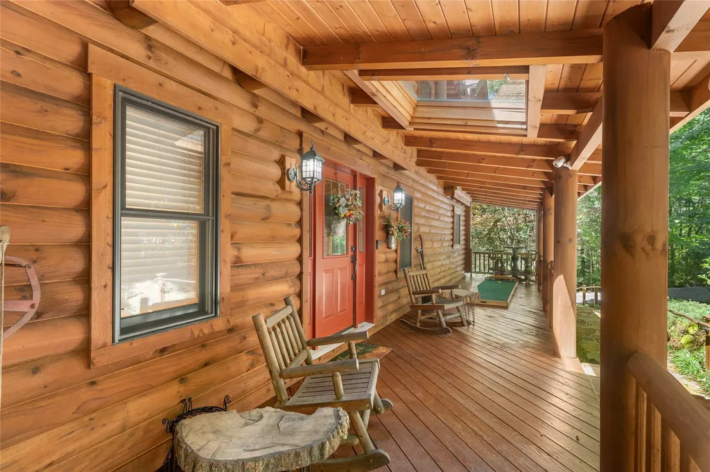 92 Rocky Ridge Road Sapphire NC 28774