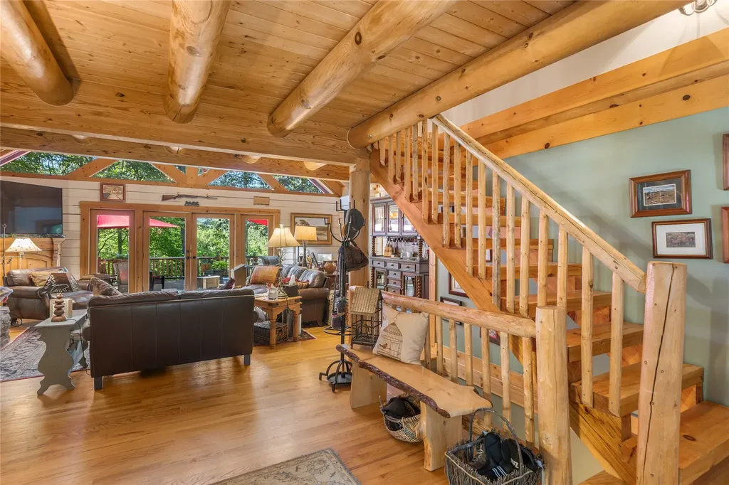 92 Rocky Ridge Road Sapphire NC 28774