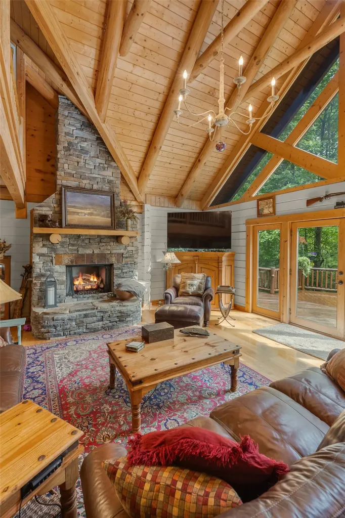 92 Rocky Ridge Road Sapphire NC 28774