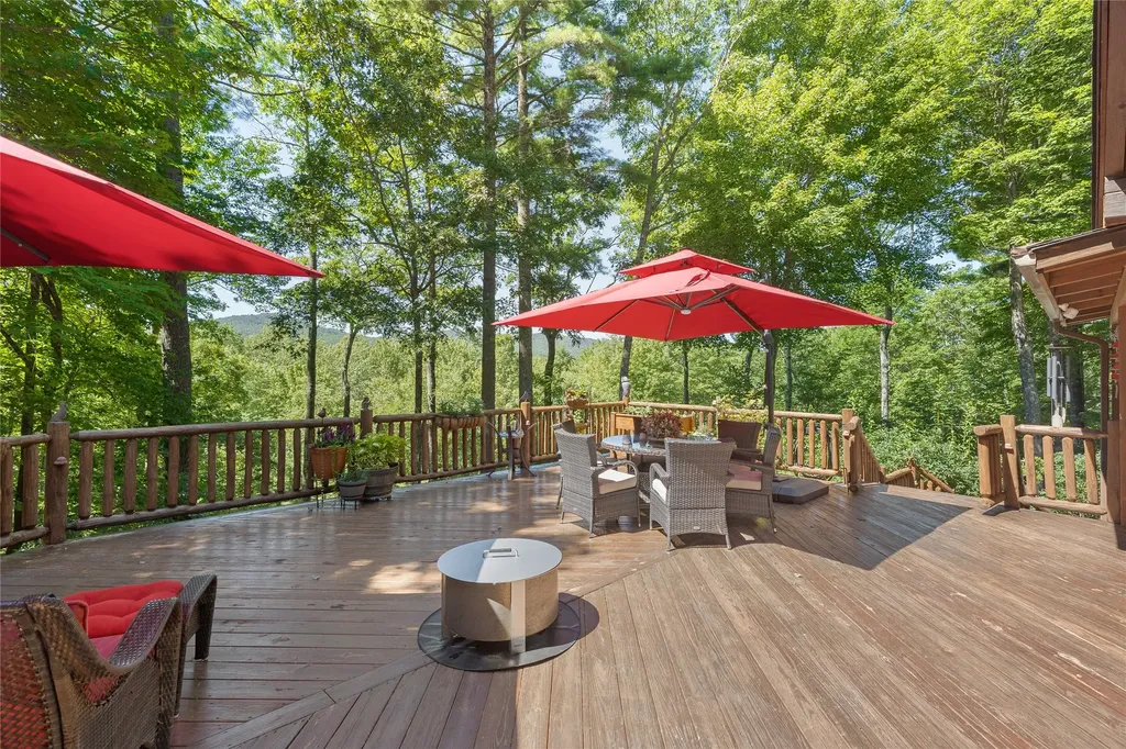 92 Rocky Ridge Road Sapphire NC 28774