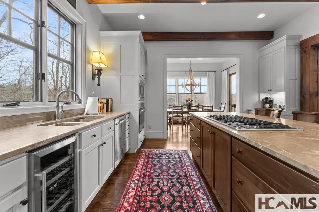 210 Hearth Stone Way Cashiers NC 28717